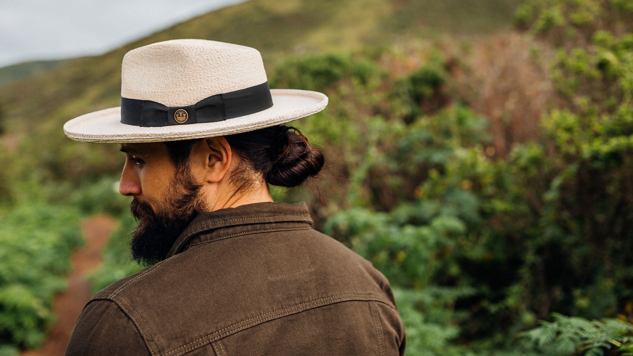 Goorin Bros. tomas santiago teardrop wide brim straw fedora hat White hero shot on male model