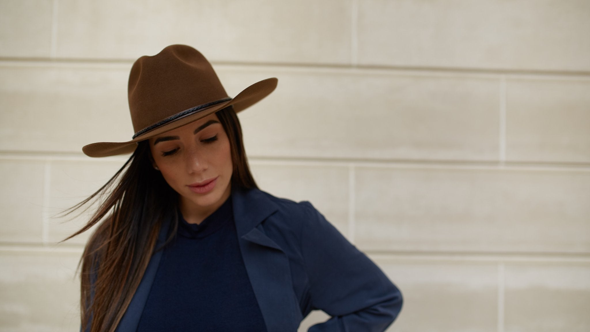 Goorin Bros. big daddy wool wide brim fedora Whiskey hero shot on female model