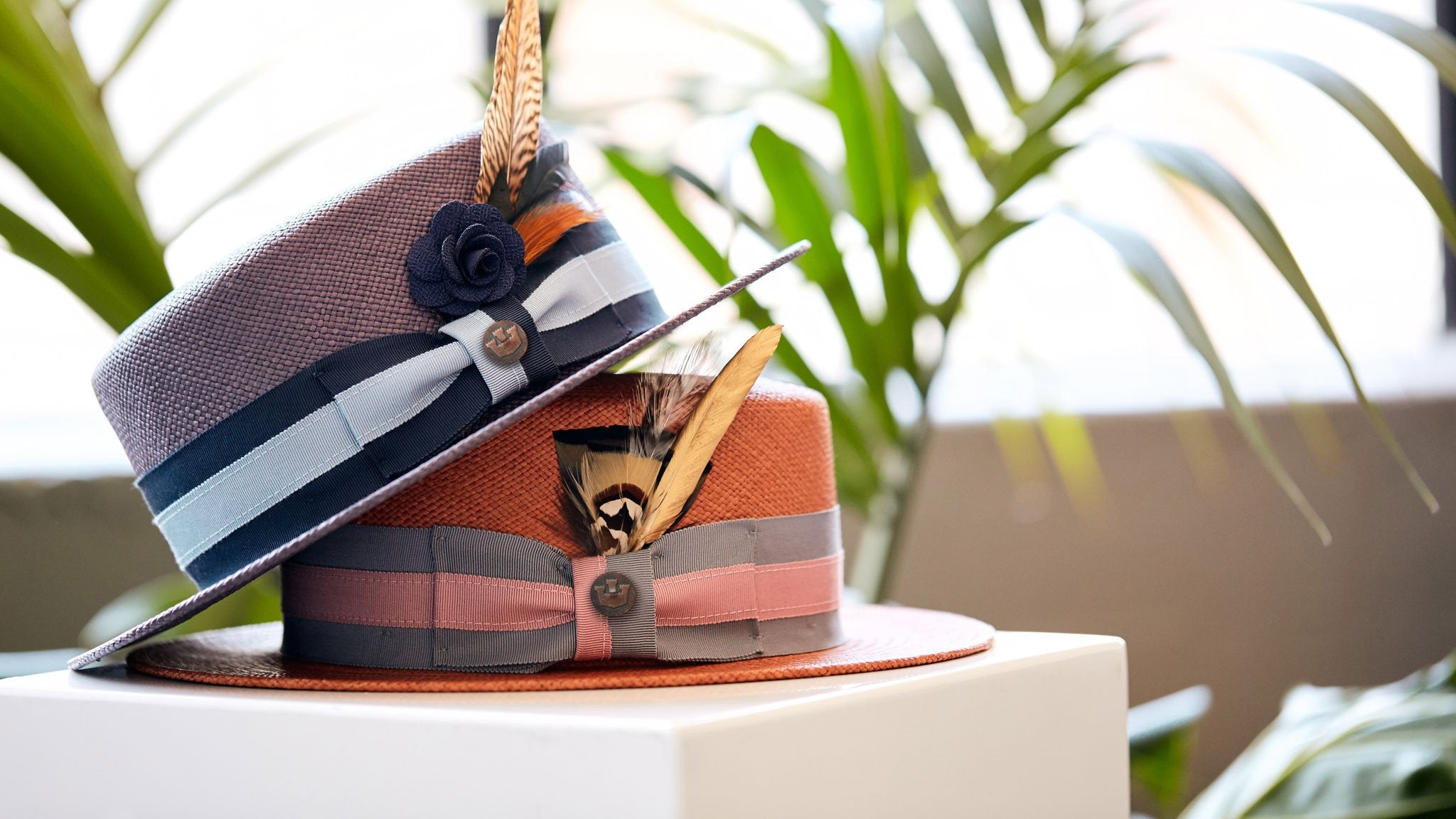Goorin Bros. dawson tate straw diamond porkpie fedora Rust hero shot on female model