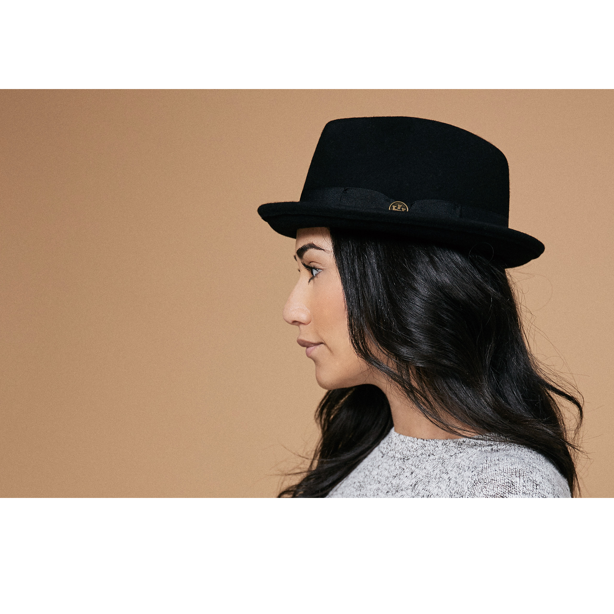 Goorin Bros. good boy center dent short brim felt fedora hat Black womens styling