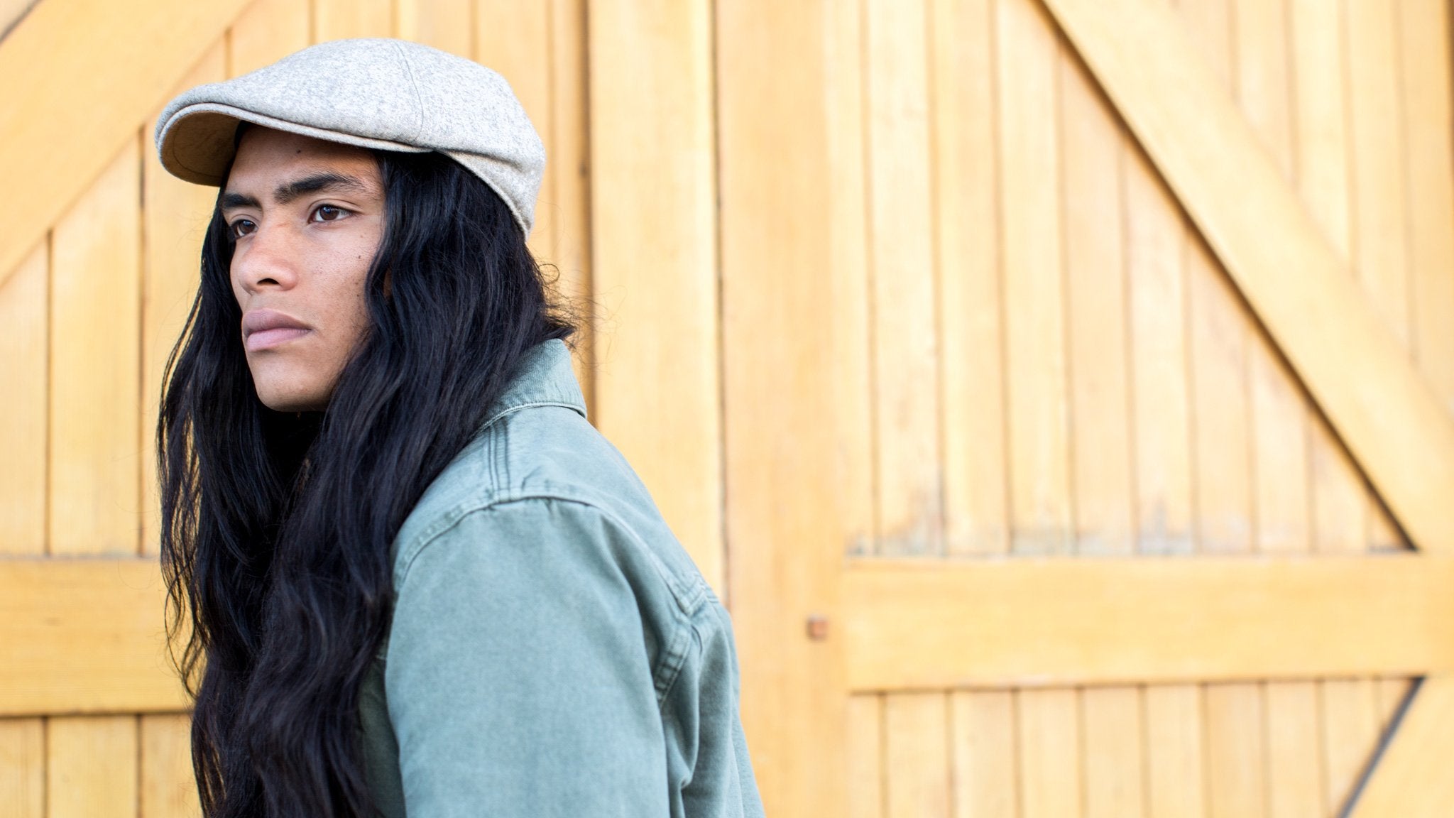 Goorin Bros. andy hamill wool blend 6 panel ivy flatcap Tan hero shot on male model