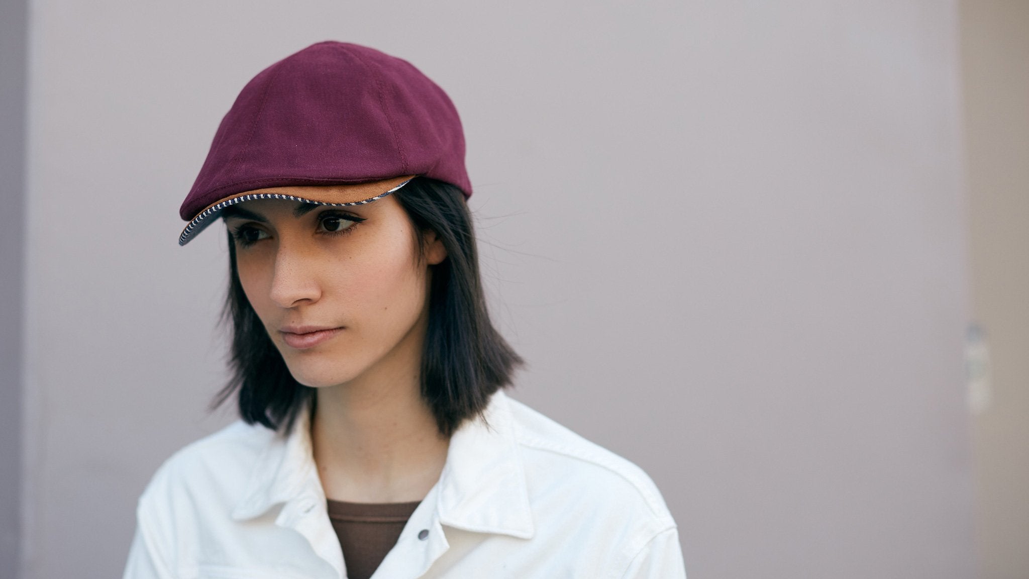 Goorin Bros. swamp water cotton 6 panel ivy flatcap Burgundy hero shot on female model