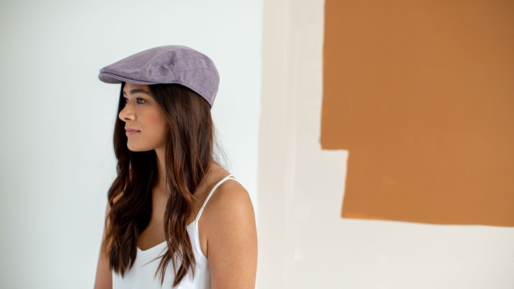Goorin Bros. thunder roll cotton ivy flatcap Burgundy hero shot on female model