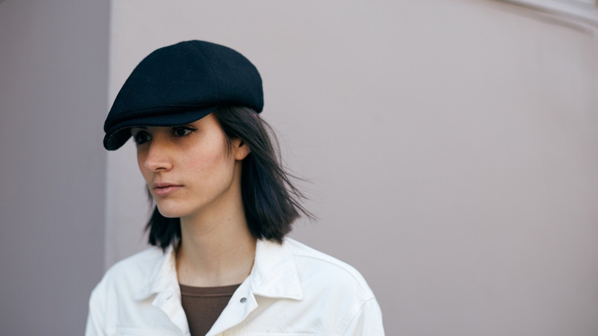 Goorin Bros. ronald amos wool blend 6 panel ivy flatcap Black hero shot on female model