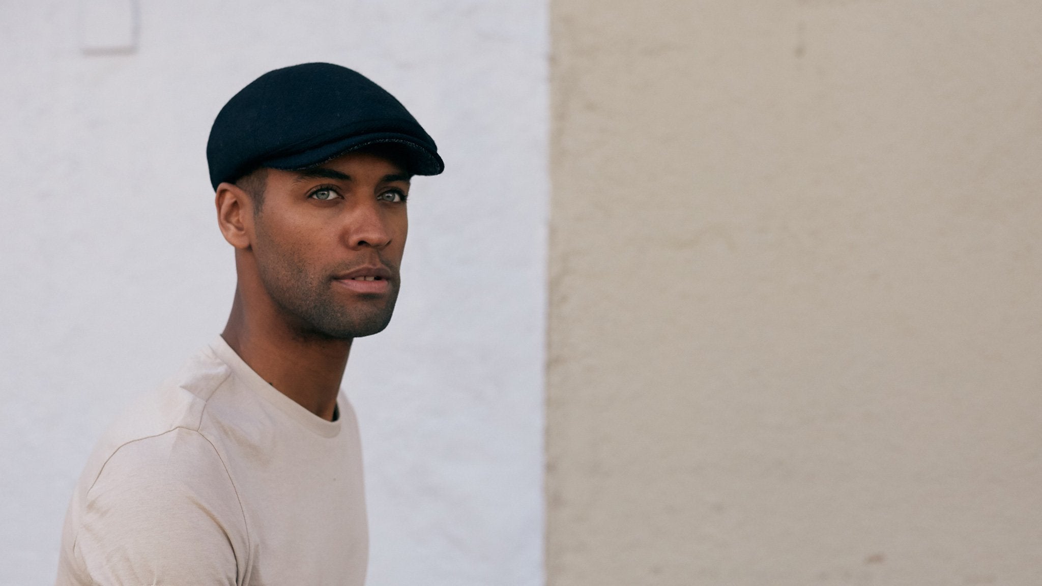 Goorin Bros. ronald amos wool blend 6 panel ivy flatcap Black hero shot on male model