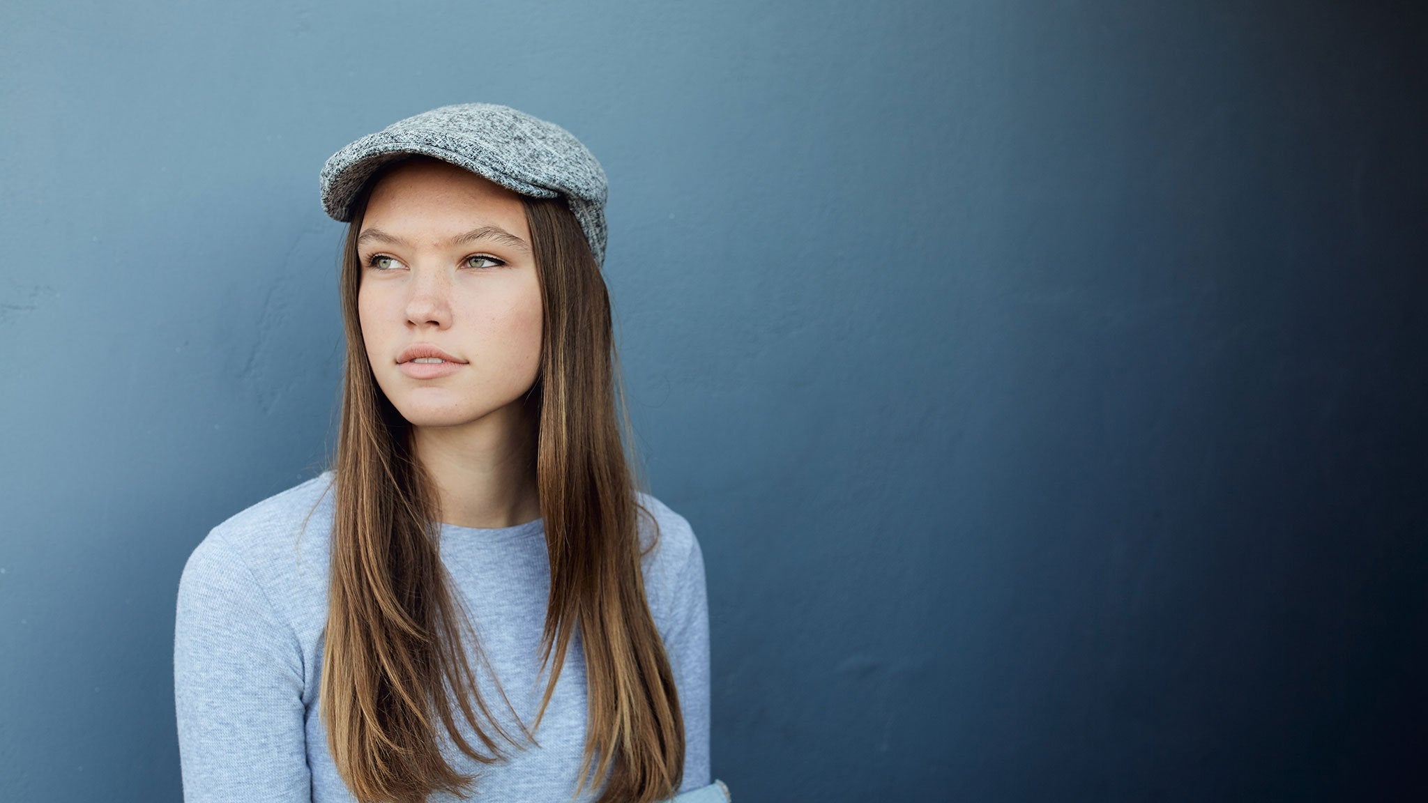 Goorin Bros. campbell ivy flatcap Grey hero shot on female model
