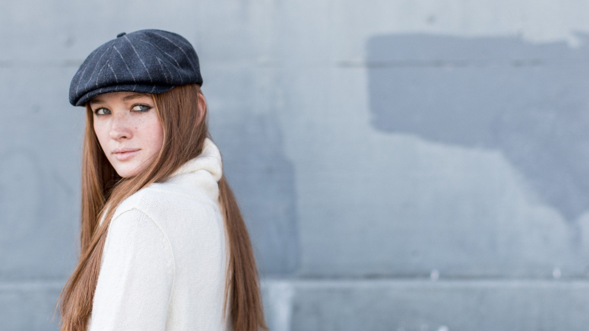 Goorin Bros. leaf me alone wool blend gatsby flatcap Charcoal hero shot on female model