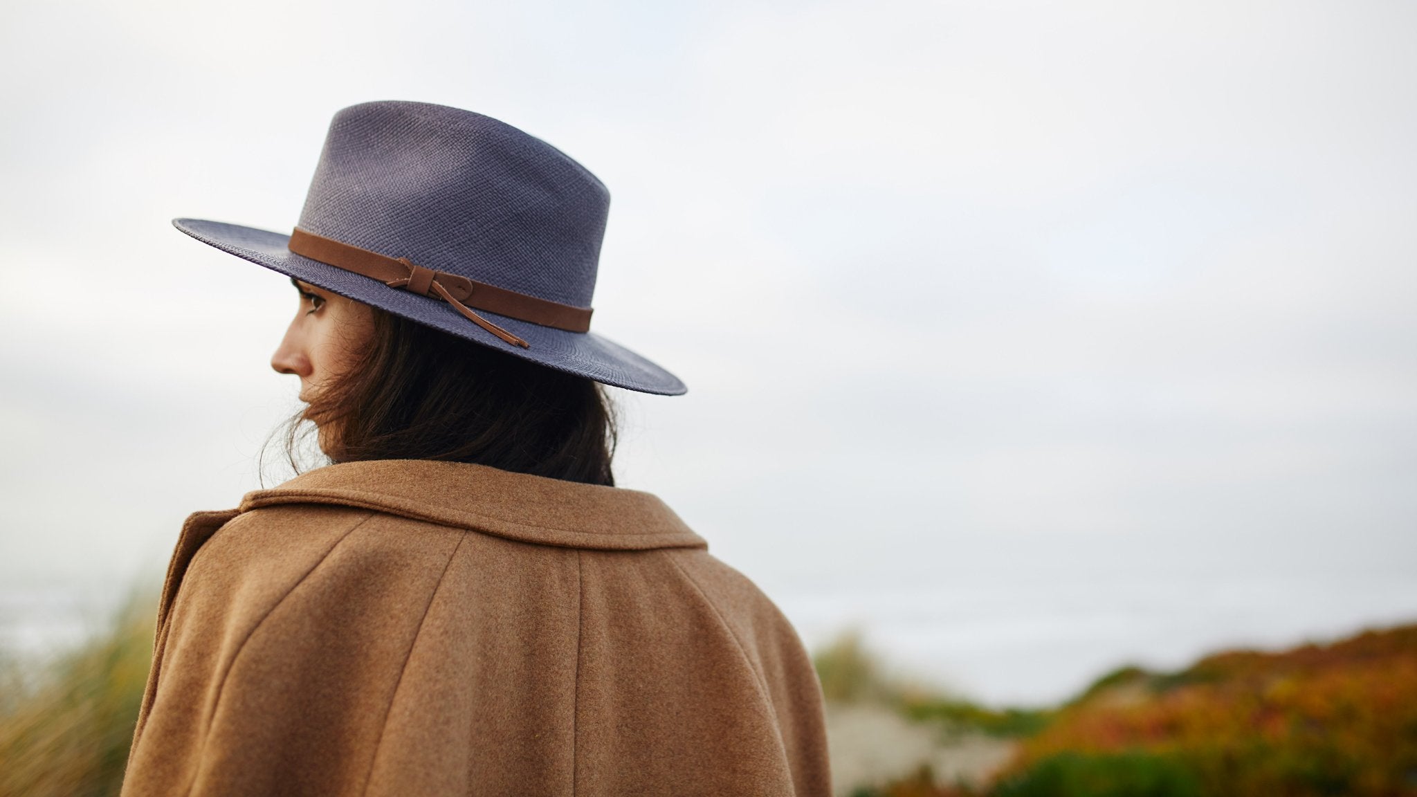 Goorin Bros. welfleet straw wide brim fedora Navy hero shot on female model