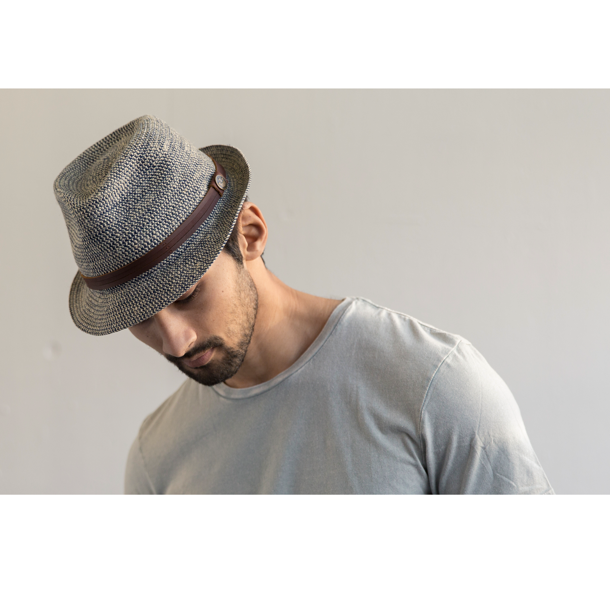 Goorin Bros. laying low teardrop short brim straw fedora hat Navy  mens styling