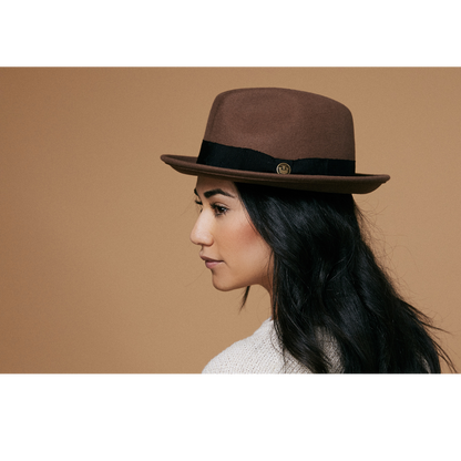 Goorin Bros. mr driver center dent medium brim felt fedora hat Brown  womens styling