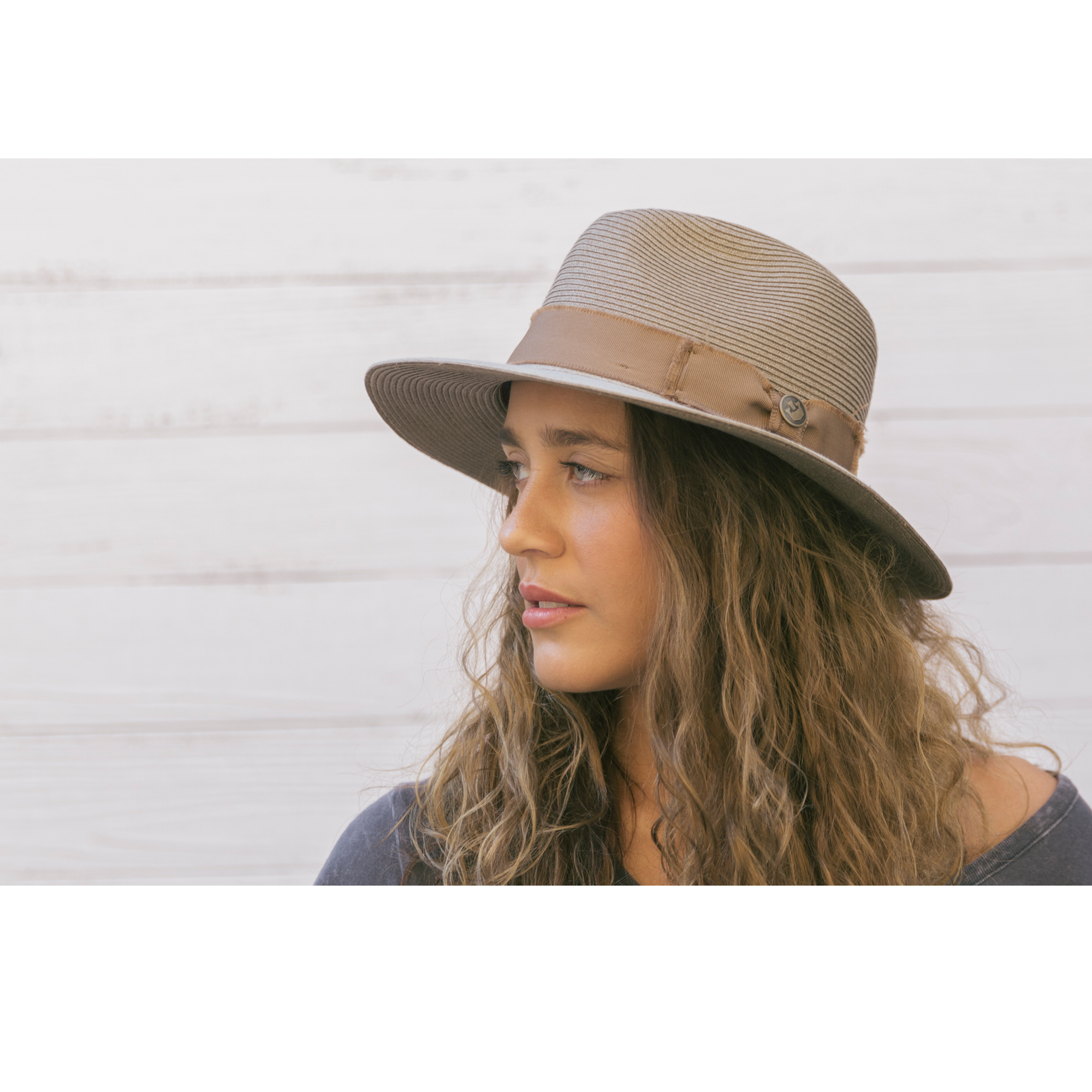Goorin Bros. pepperfield teardrop wide brim straw fedora hat Grey  womens styling
