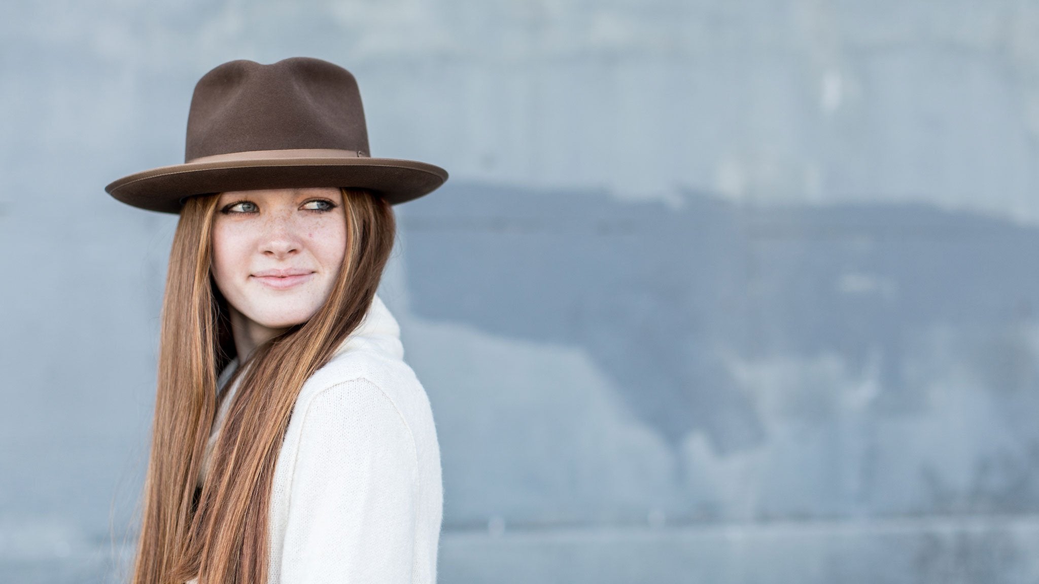 Goorin Bros. river gray teardrop wide brim felt fedora hat Brown  hero shot on female model