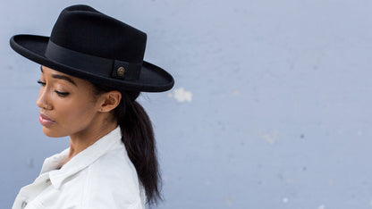 Goorin Bros. colonel pierce wool wide brim fedora Black  hero shot on female model
