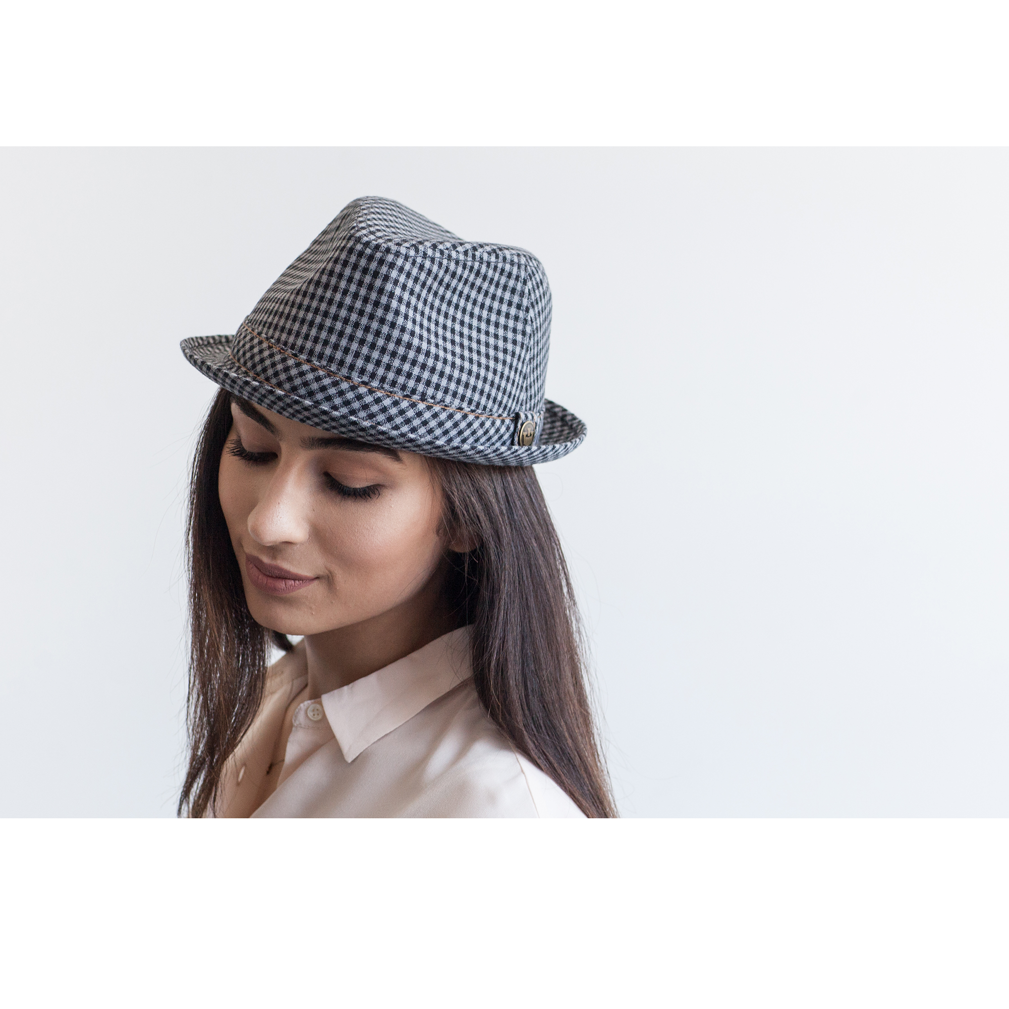 Goorin Bros. Johnny Lager Grey flip up womens styling