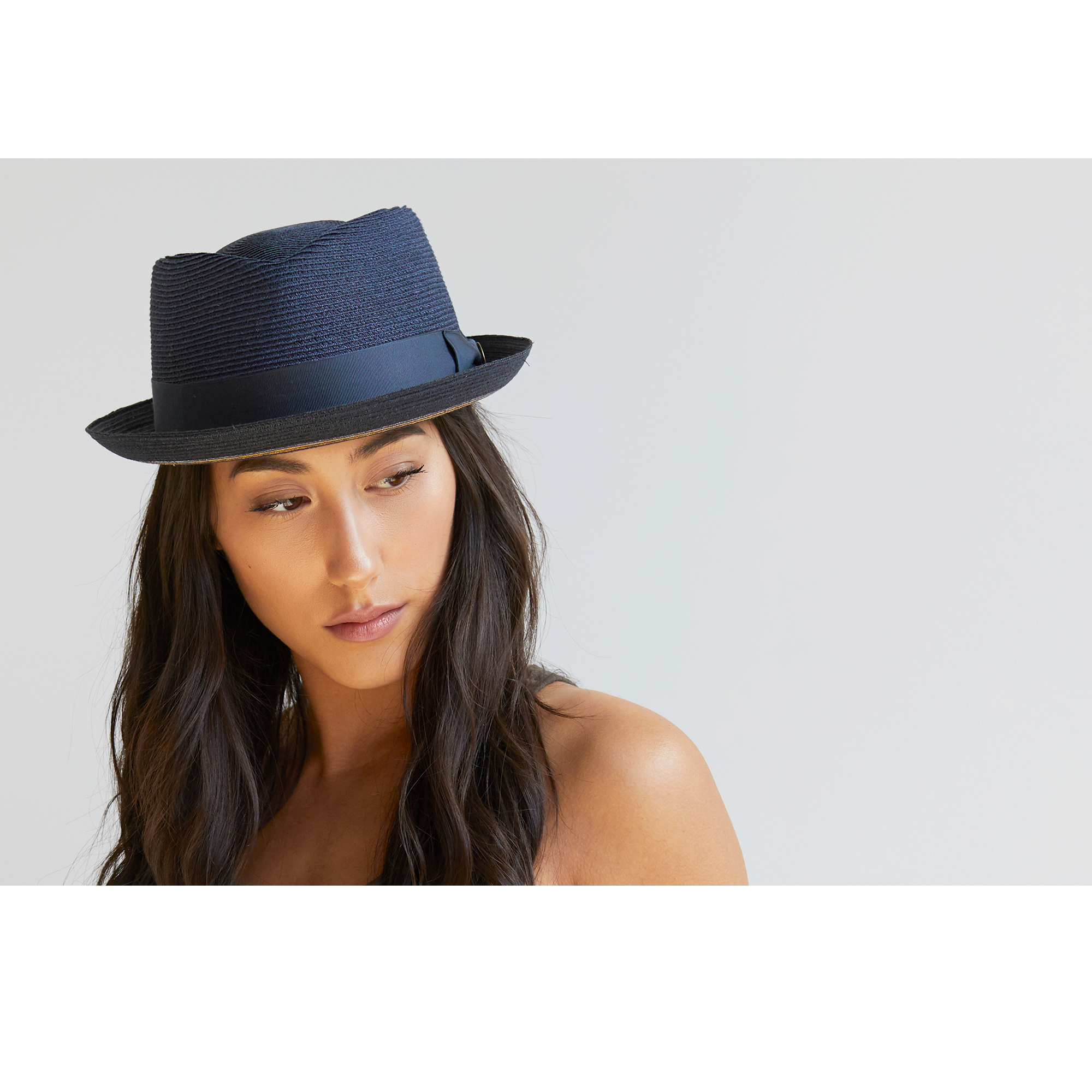 Goorin Bros. the new guy diamond short brim straw porkpie fedora hat Navy  womens styling