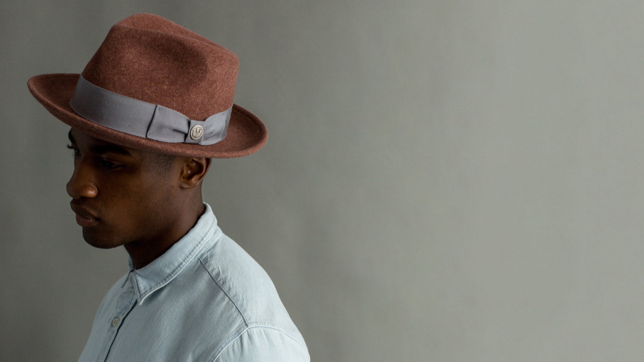 Goorin Bros. radley teardrop medium brim felt fedora hat Mauve  hero shot on male model