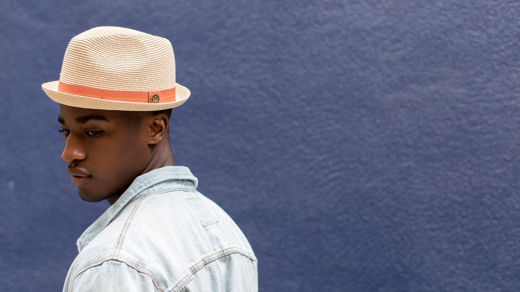 Goorin Bros. morgan thomas center dent short brim paper poly blend fedora hat Natural  hero shot on male model