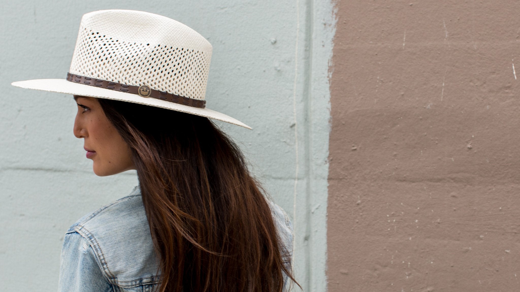 Goorin Bros. wild wood straw wide brim fedora White  hero shot on female model