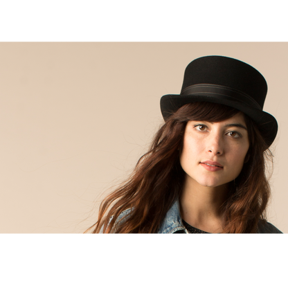 Goorin Bros. white rabbit wool top hat Black  womens styling
