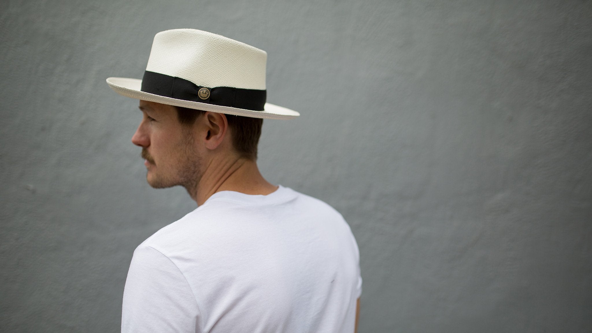 Goorin Bros. big john teardrop wide brim straw fedora hat White hero shot on male model