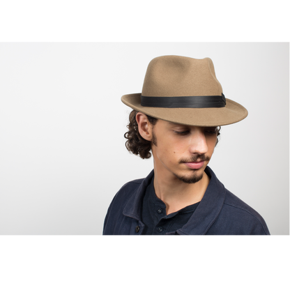 Goorin Bros. pascal center dent medium brim felt fedora hat Tan  mens styling