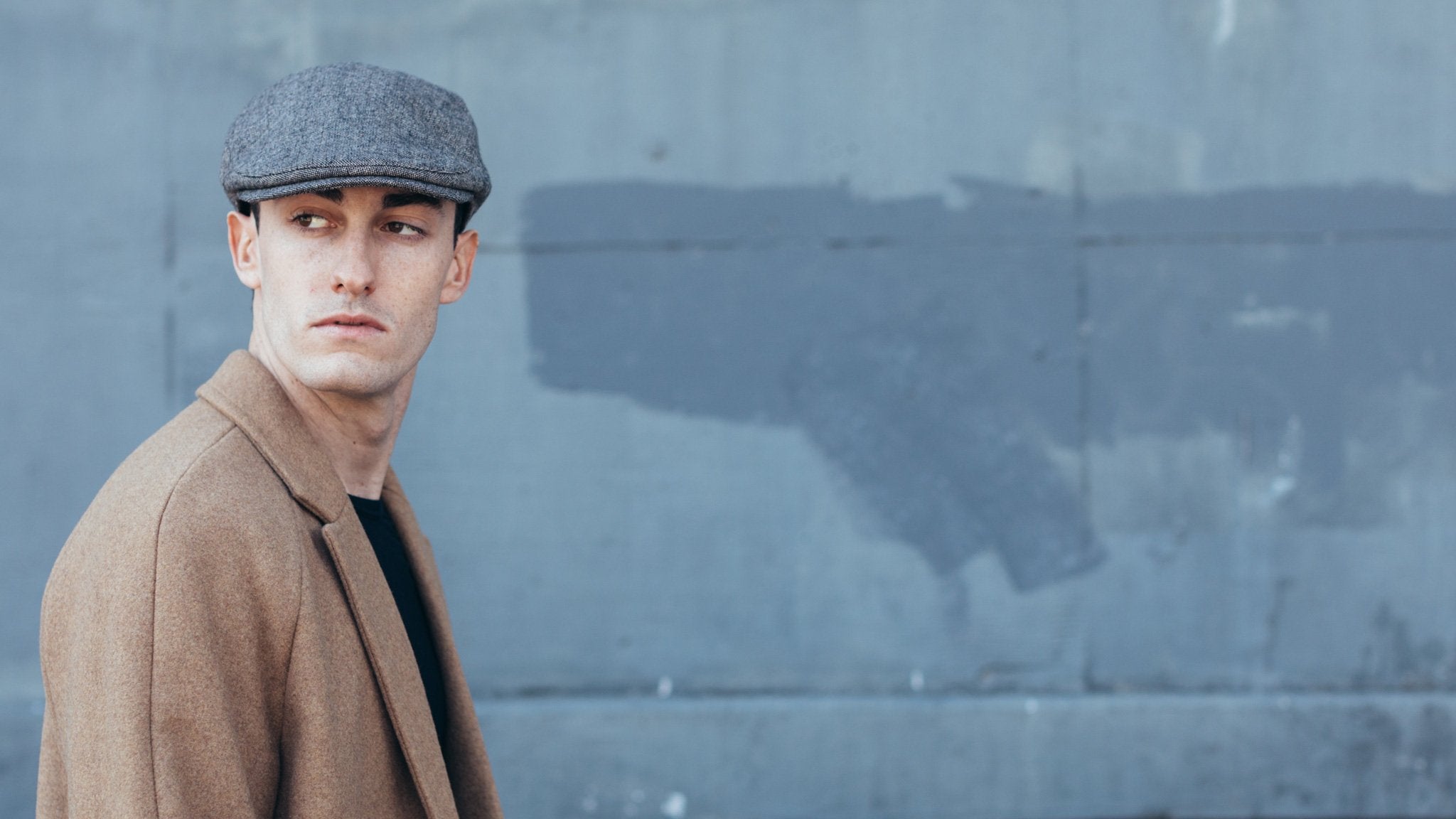 Goorin Bros. out of range polyester low profile ivy flatcap Grey  hero shot on male model