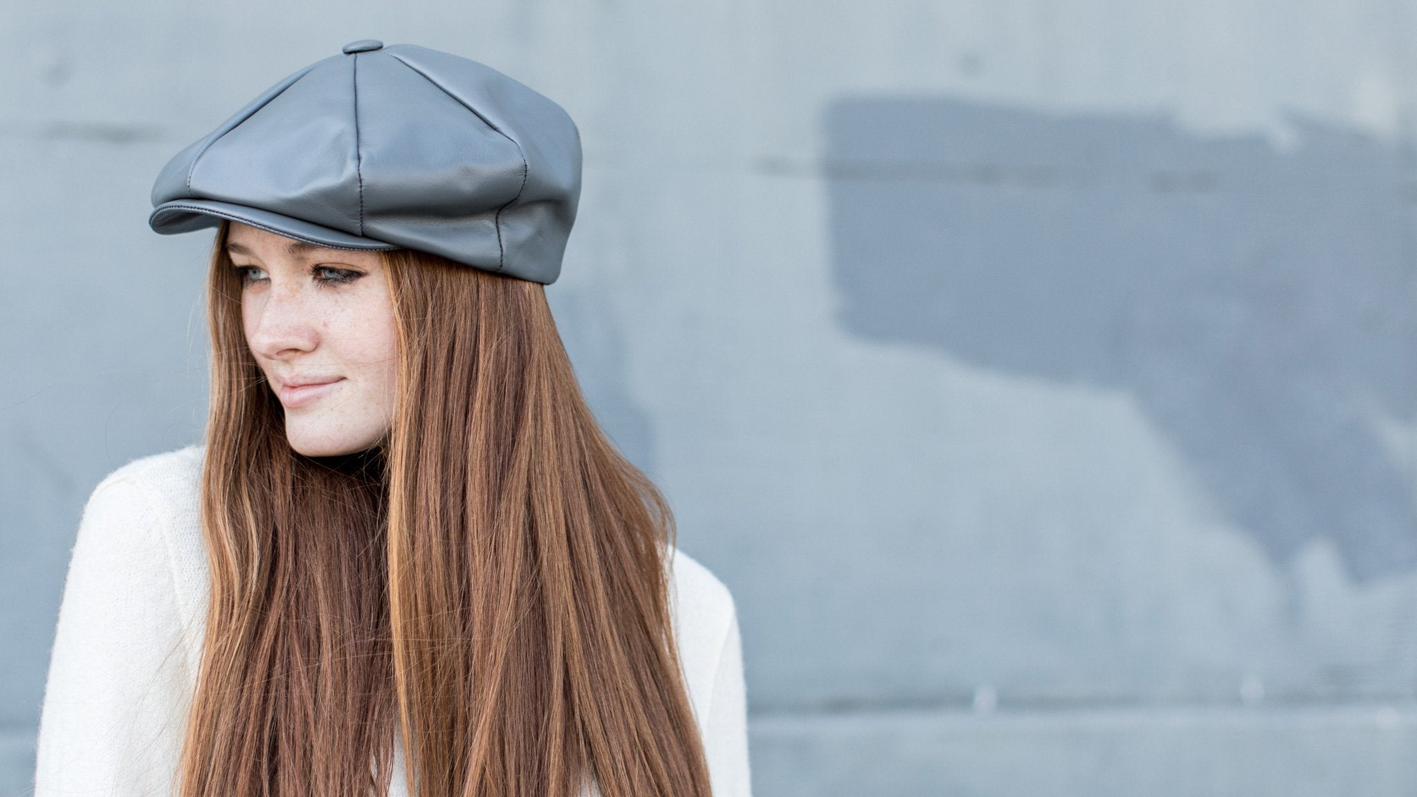 Goorin Bros. mr ash leather gatsby flatcap Grey  hero shot on female model