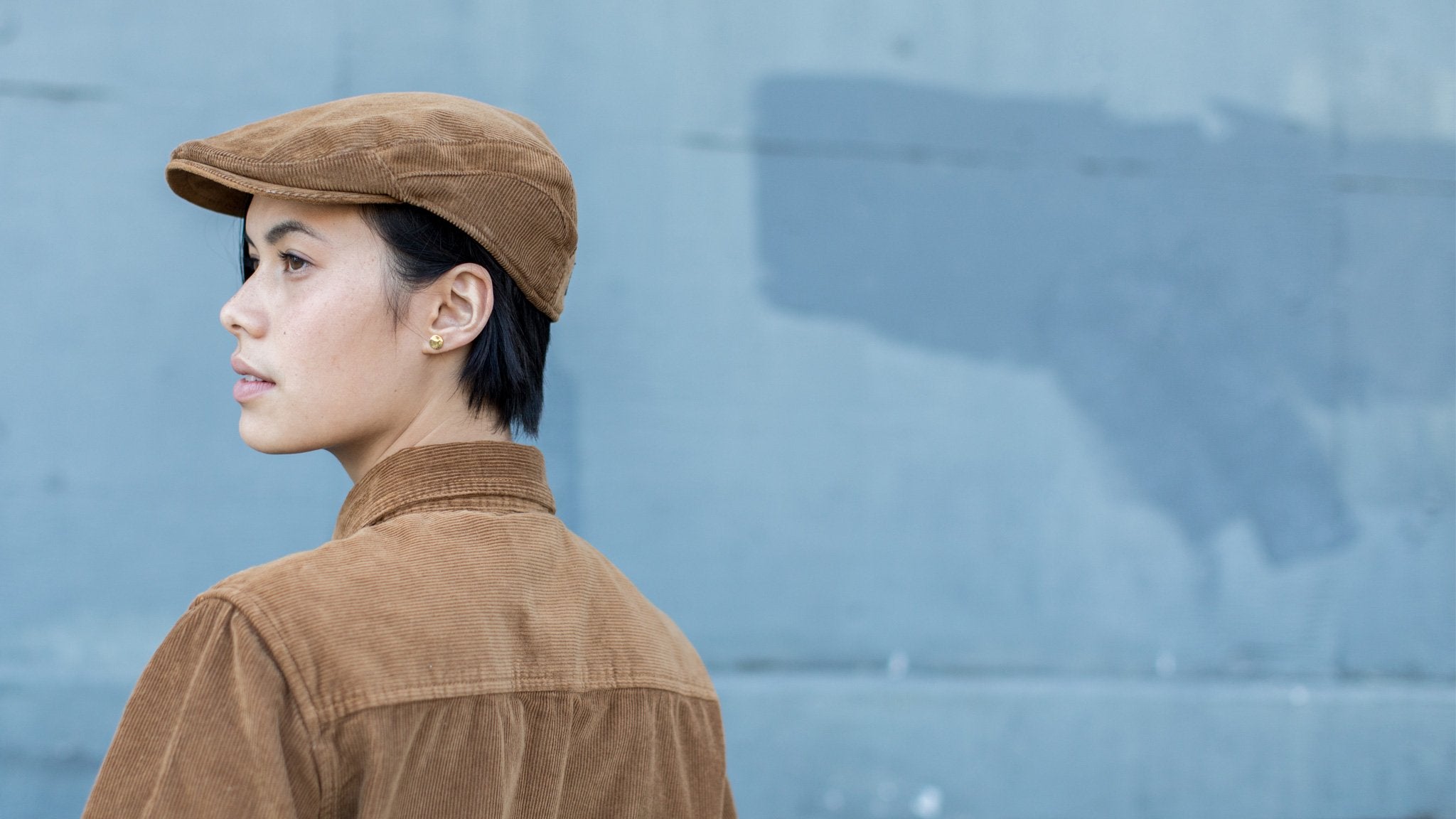 Goorin Bros. roy cotton ivy flatcap Brown  hero shot on female model