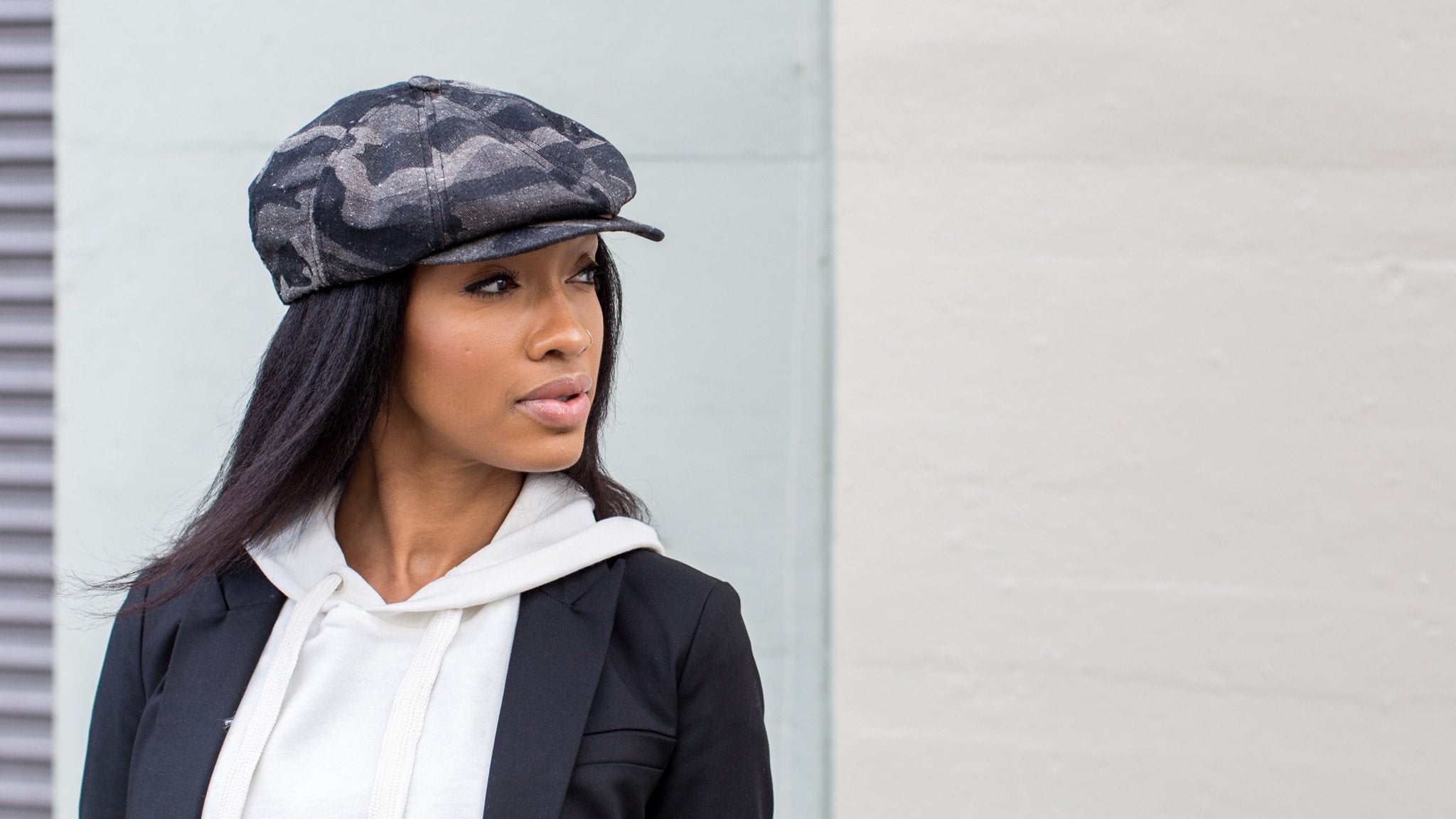 Goorin Bros. man of the world polyester gatsby flatcap Black  hero shot on female model