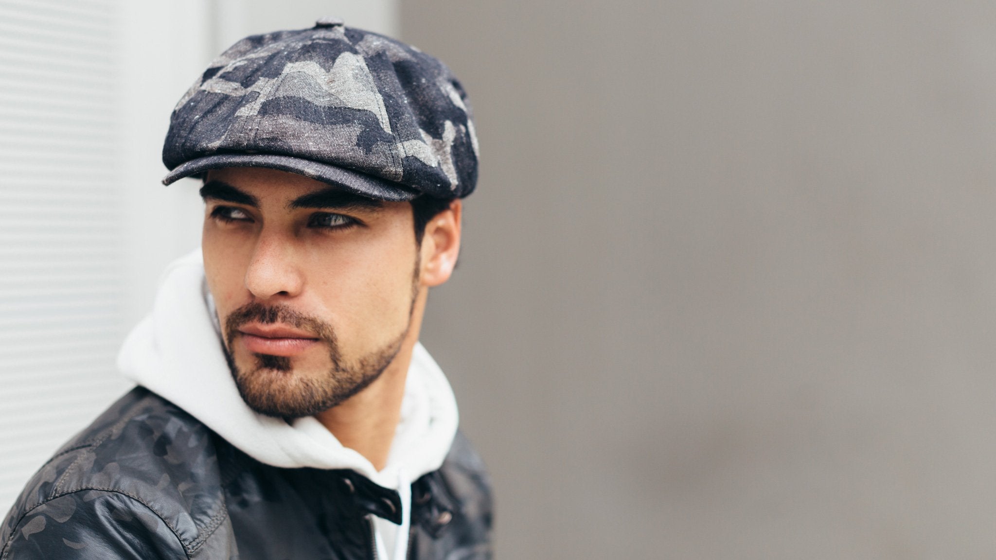 Goorin Bros. man of the world polyester gatsby flatcap Black  hero shot on male model