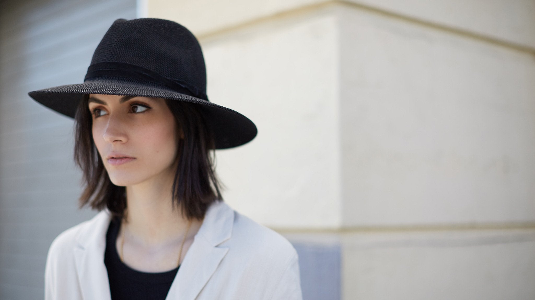Goorin Bros. fatima center dent wide brim paper poly blend fedora hat Black hero shot on female model